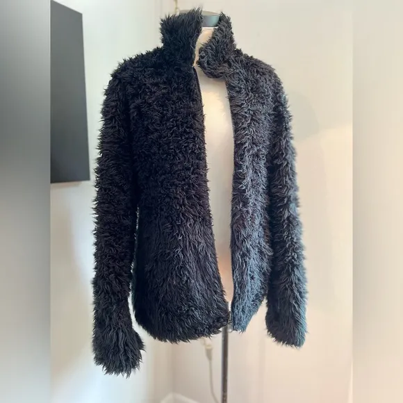 90s Black Furry Fuzzy Yeti Jacket / Coat