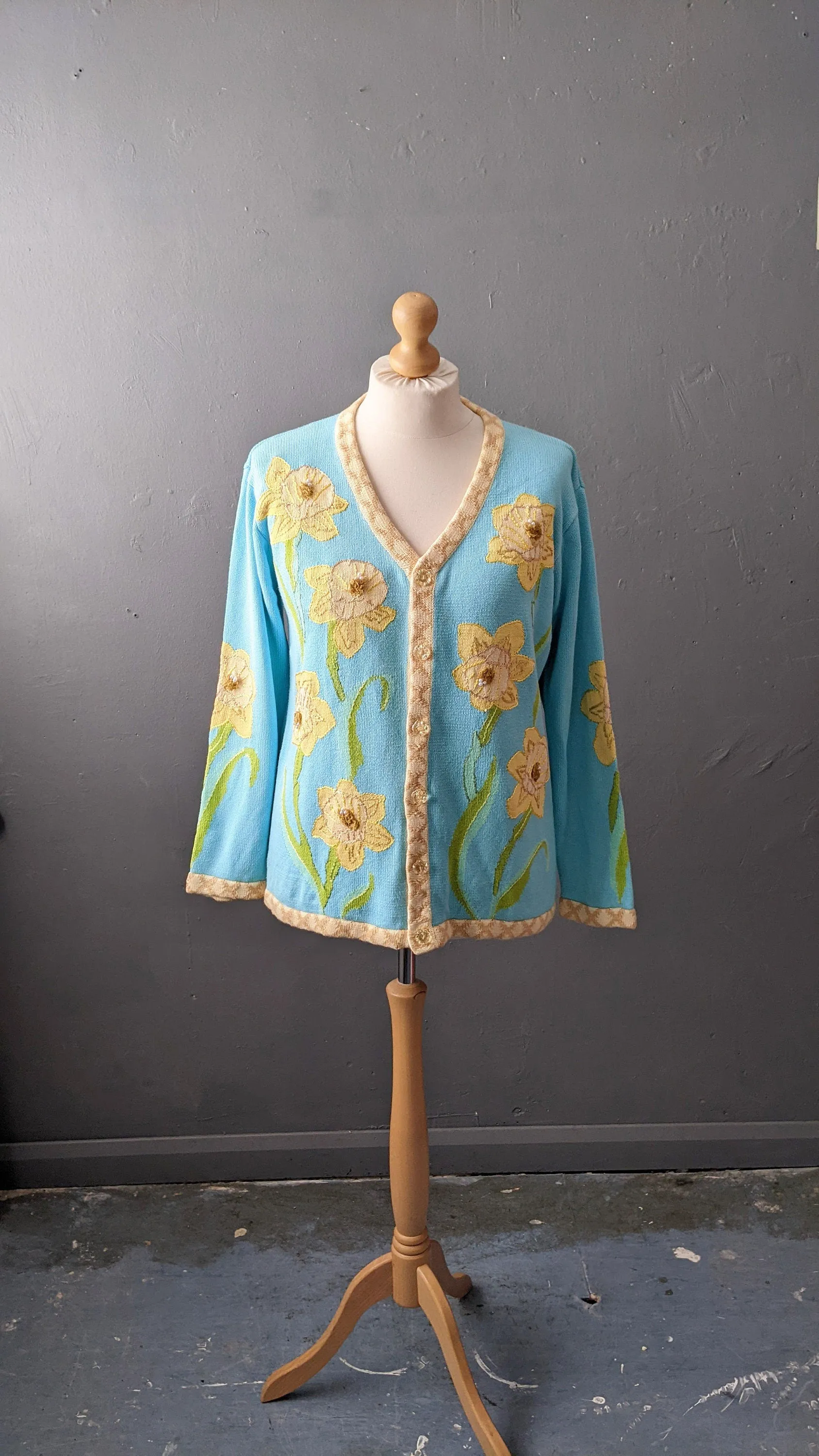 90s March Daffodils Cardigan by Storybook Knits, Colourful Spring Knitwear, Size Large XL