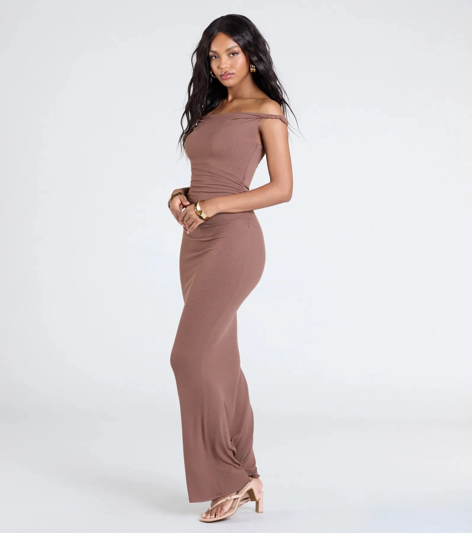 Alluring Silhouette Off-The-Shoulder Maxi Dress
