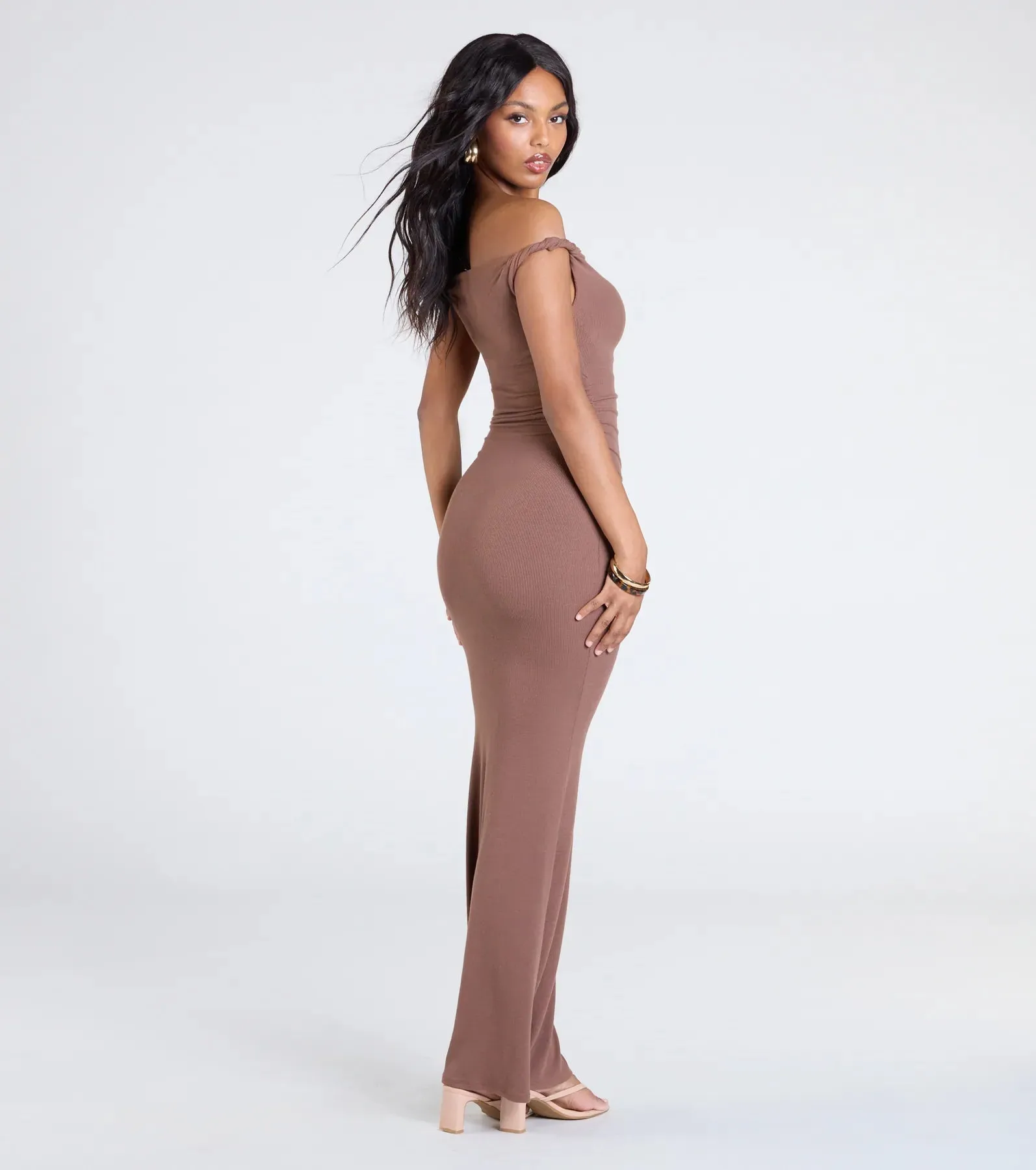 Alluring Silhouette Off-The-Shoulder Maxi Dress