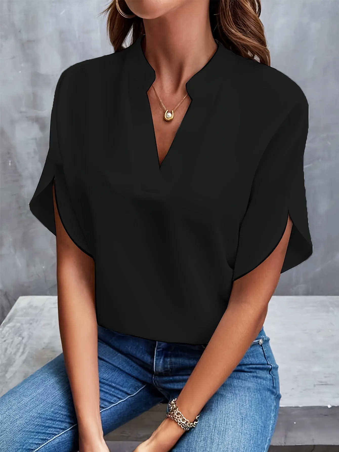 Billie™ - Classic V-Neck Top