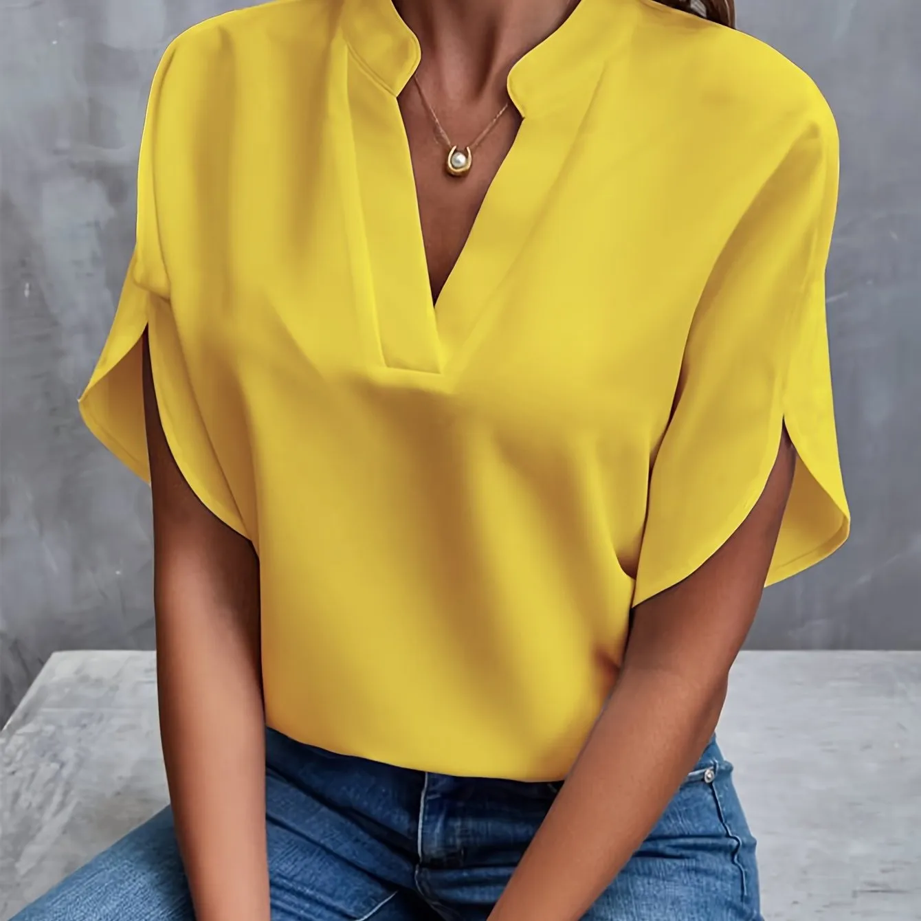 Billie™ - Classic V-Neck Top