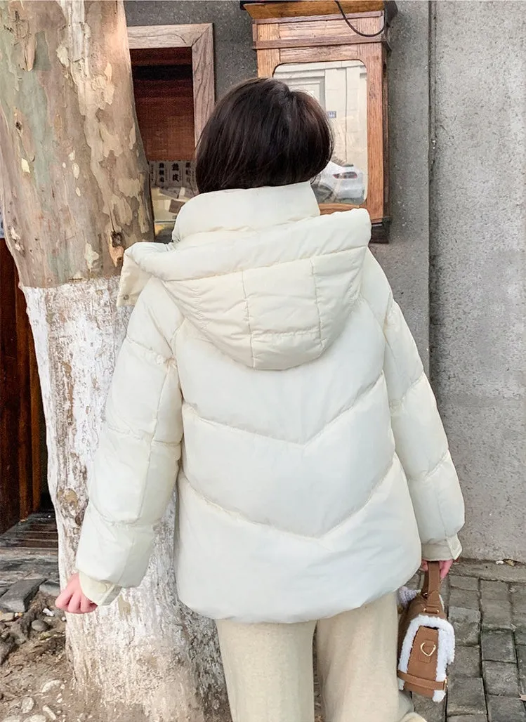 Easy-to-Clean Quilted Puffer Jacket with Zip-up Style