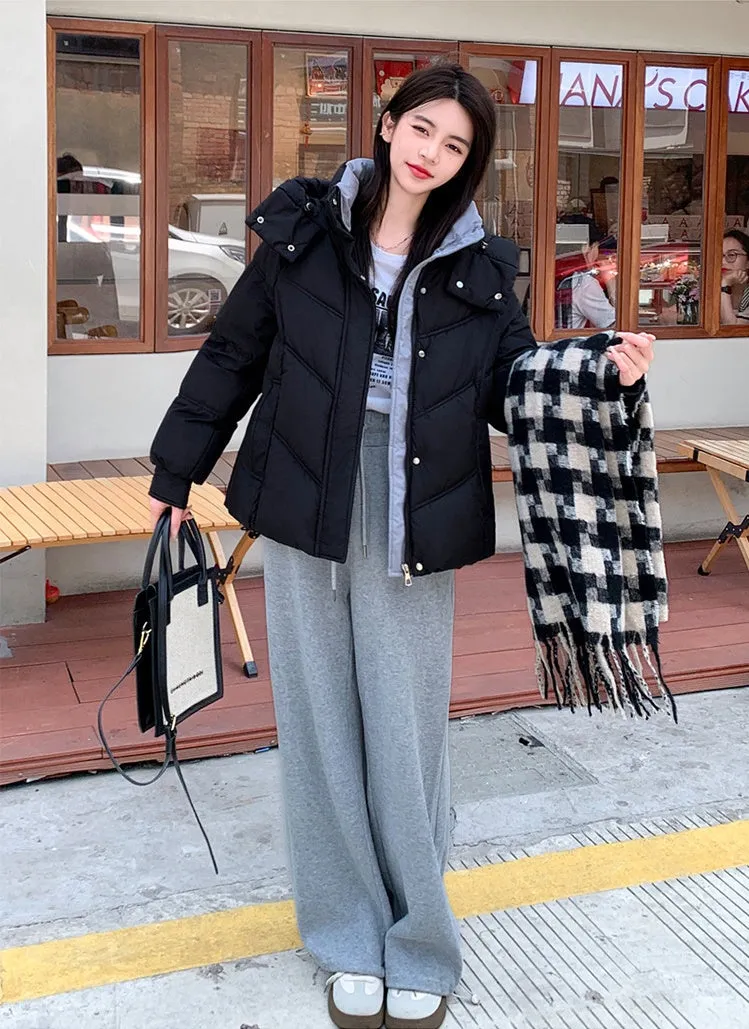 Easy-to-Clean Quilted Puffer Jacket with Zip-up Style