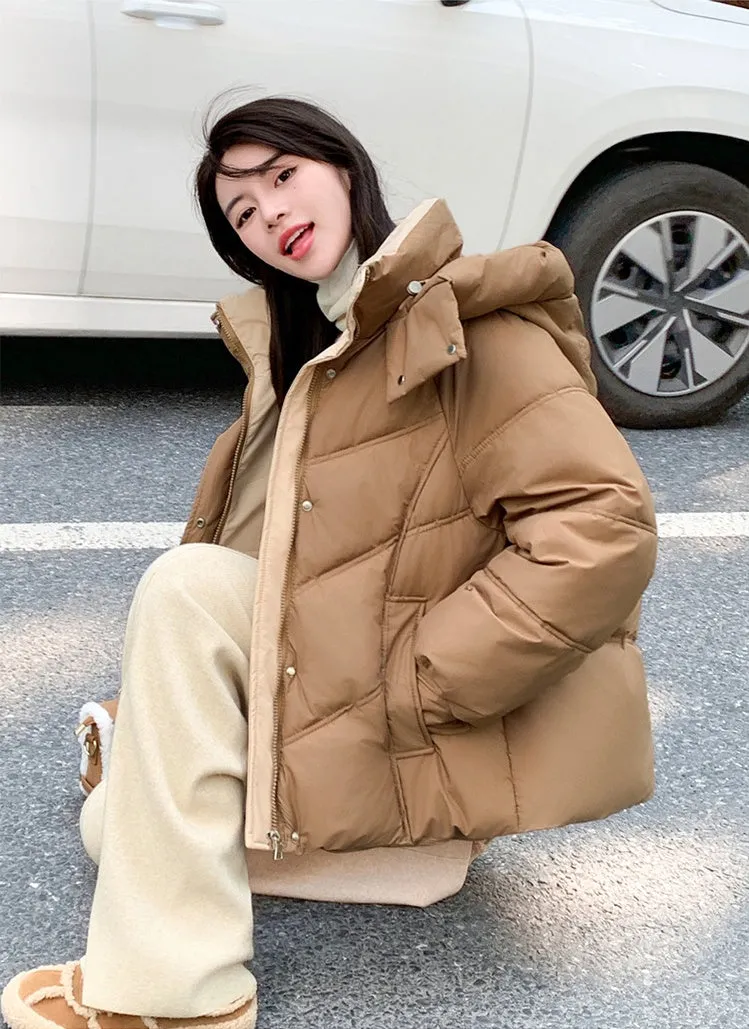 Easy-to-Clean Quilted Puffer Jacket with Zip-up Style