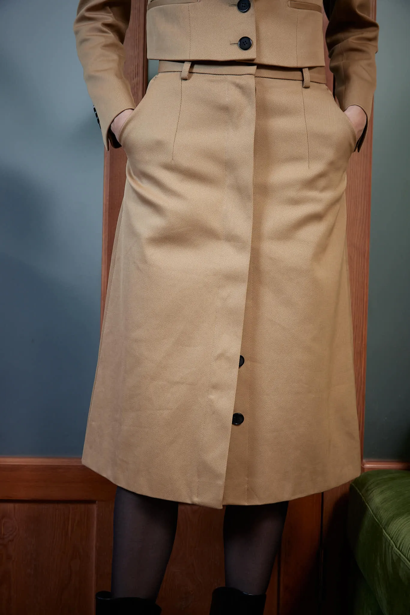 Fafe Skirt - A-line skirt in beige twill