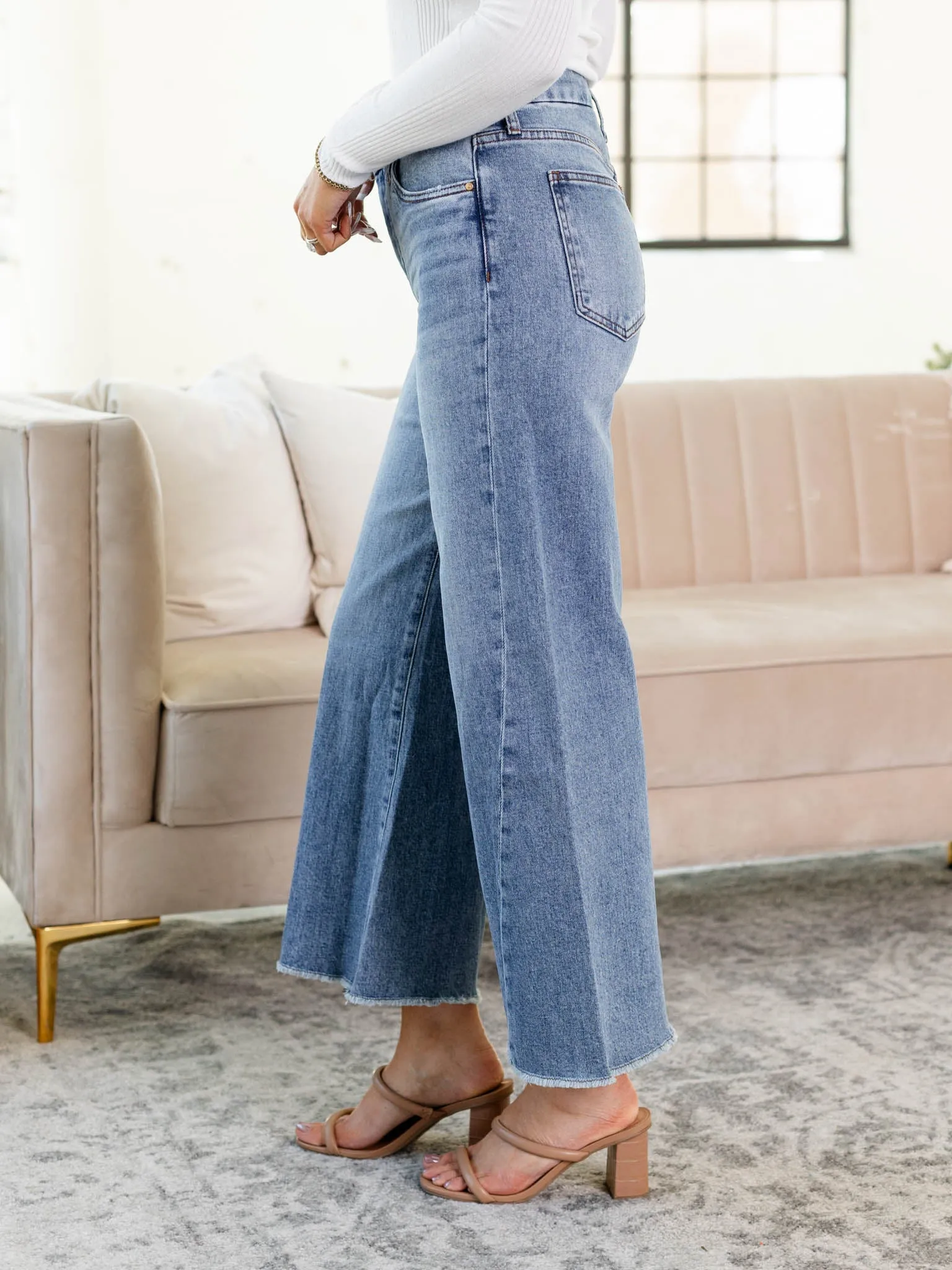 KUT Defiant Meg Fab Ab Forward Seam Raw Hem