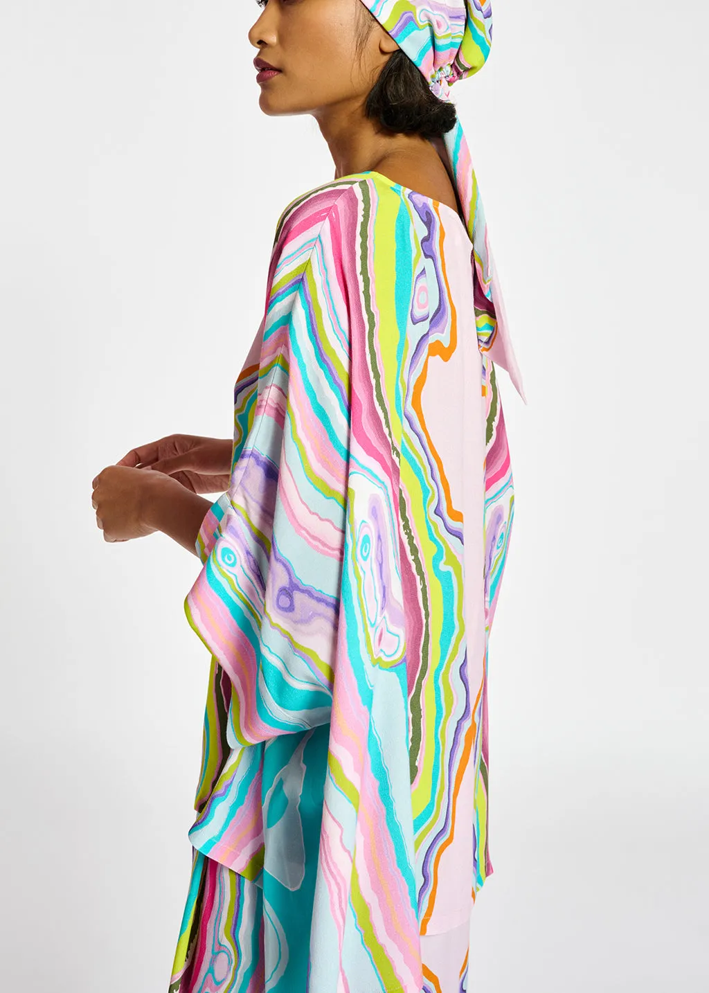 Lilac oversized top with multicolor print