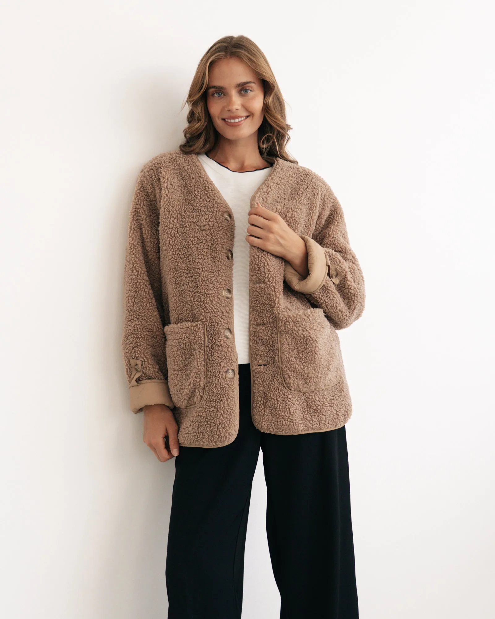 LOL70500 BEIGE REVERSIBLE JACKET