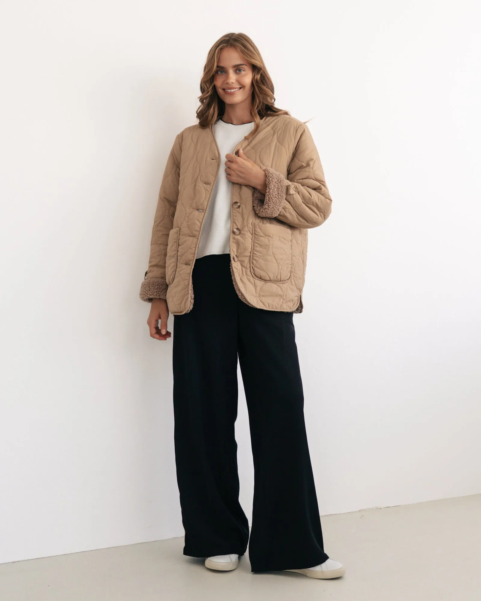 LOL70500 BEIGE REVERSIBLE JACKET