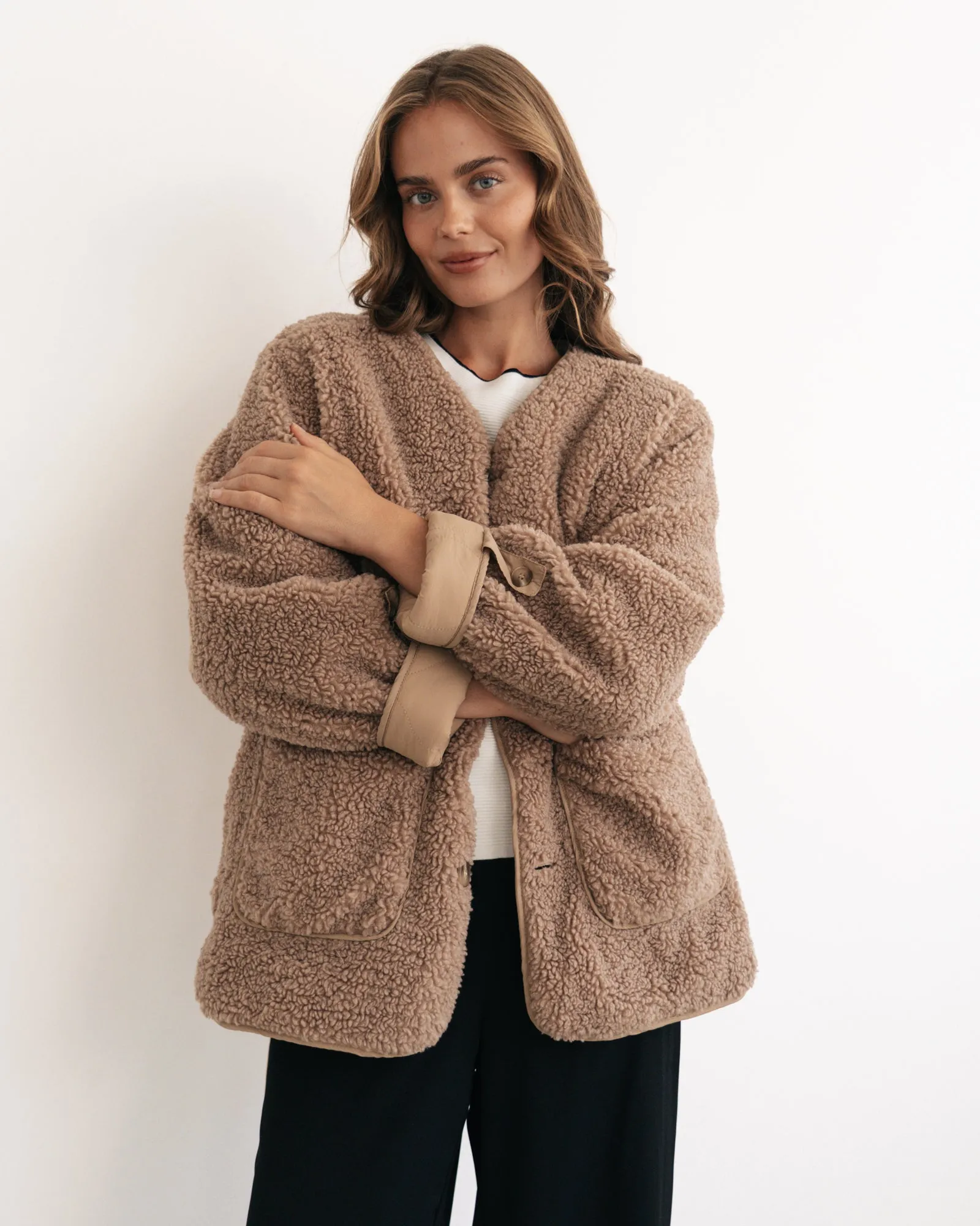 LOL70500 BEIGE REVERSIBLE JACKET