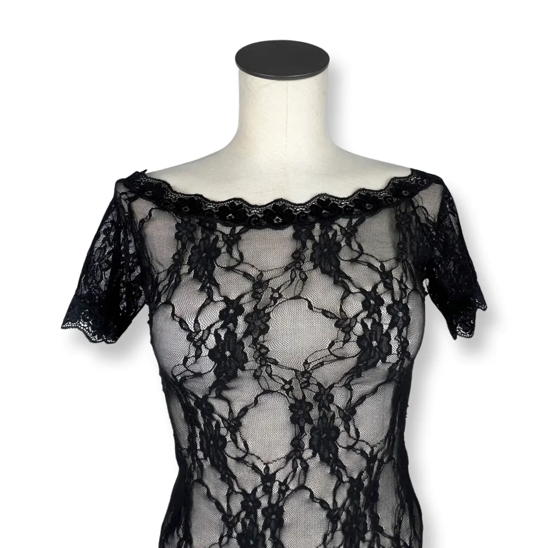 Off-the-shoulder Lace Dress size M