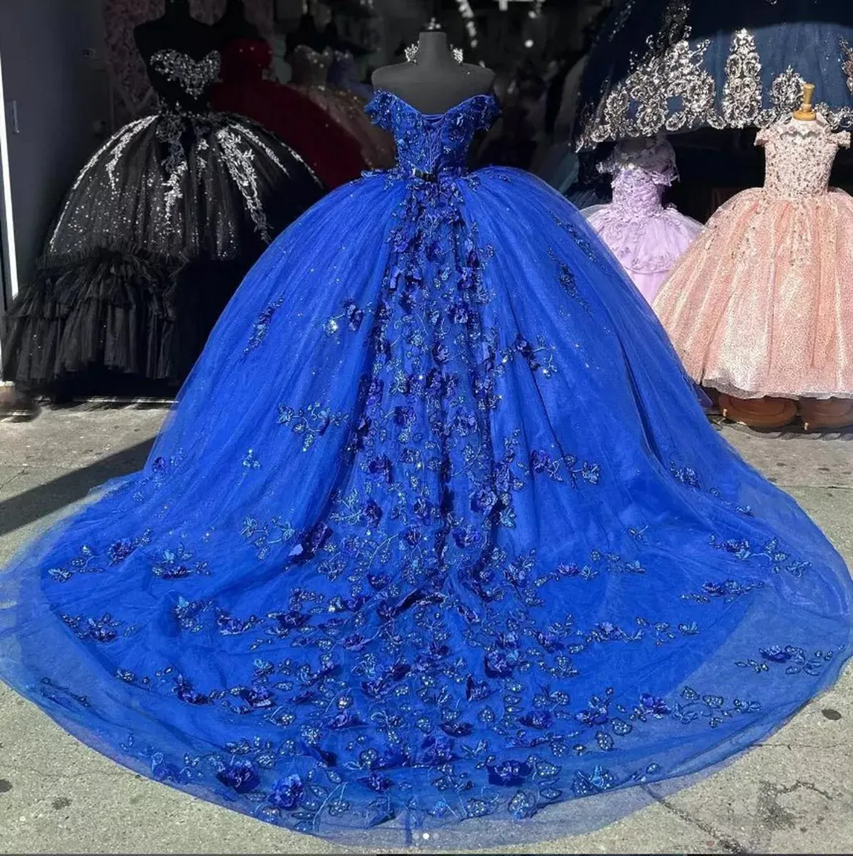 Off the Shoulder Quinceanera Dresses with Appliques