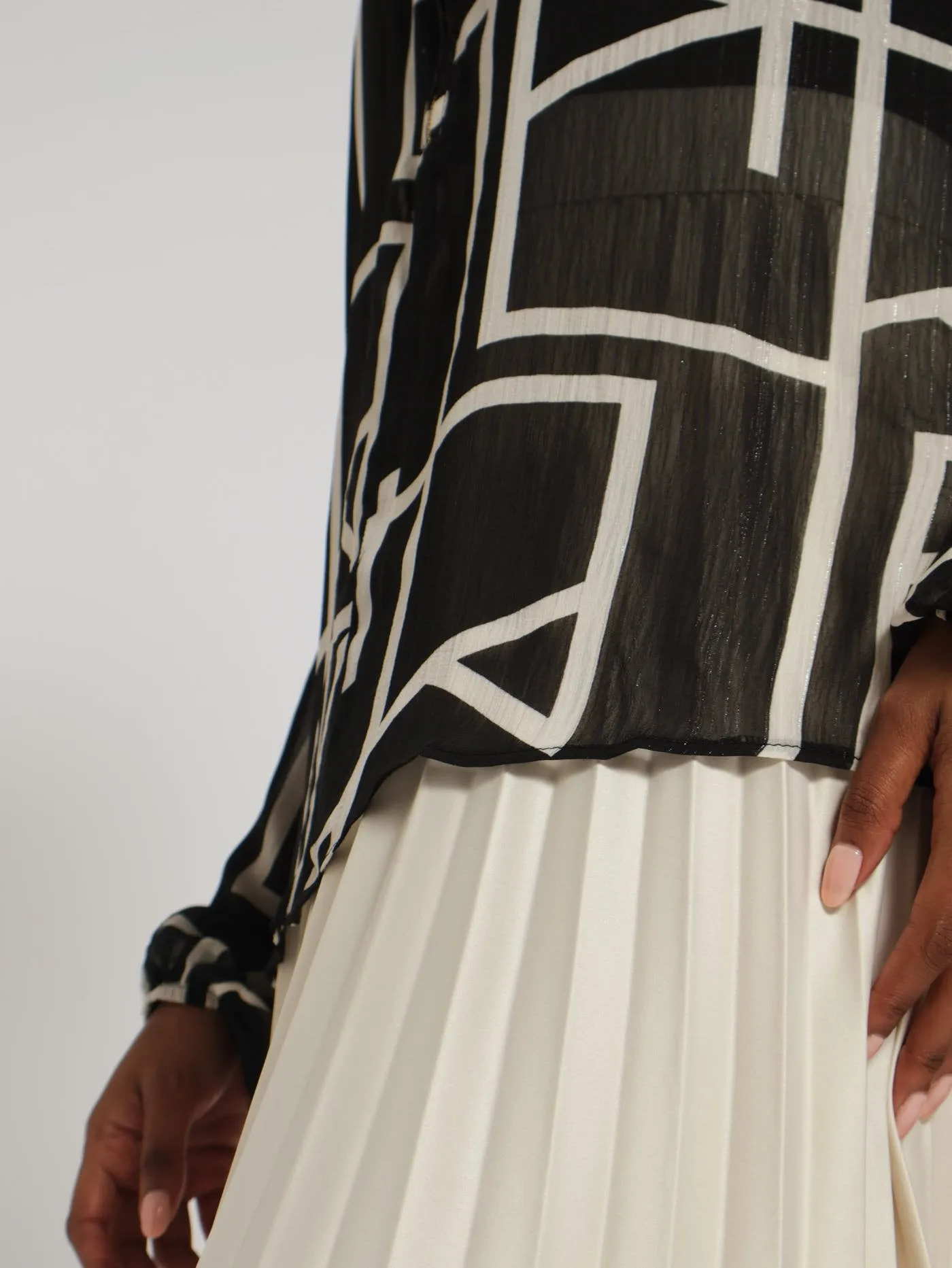 Peasant Zip Detail Blouse - Black/White