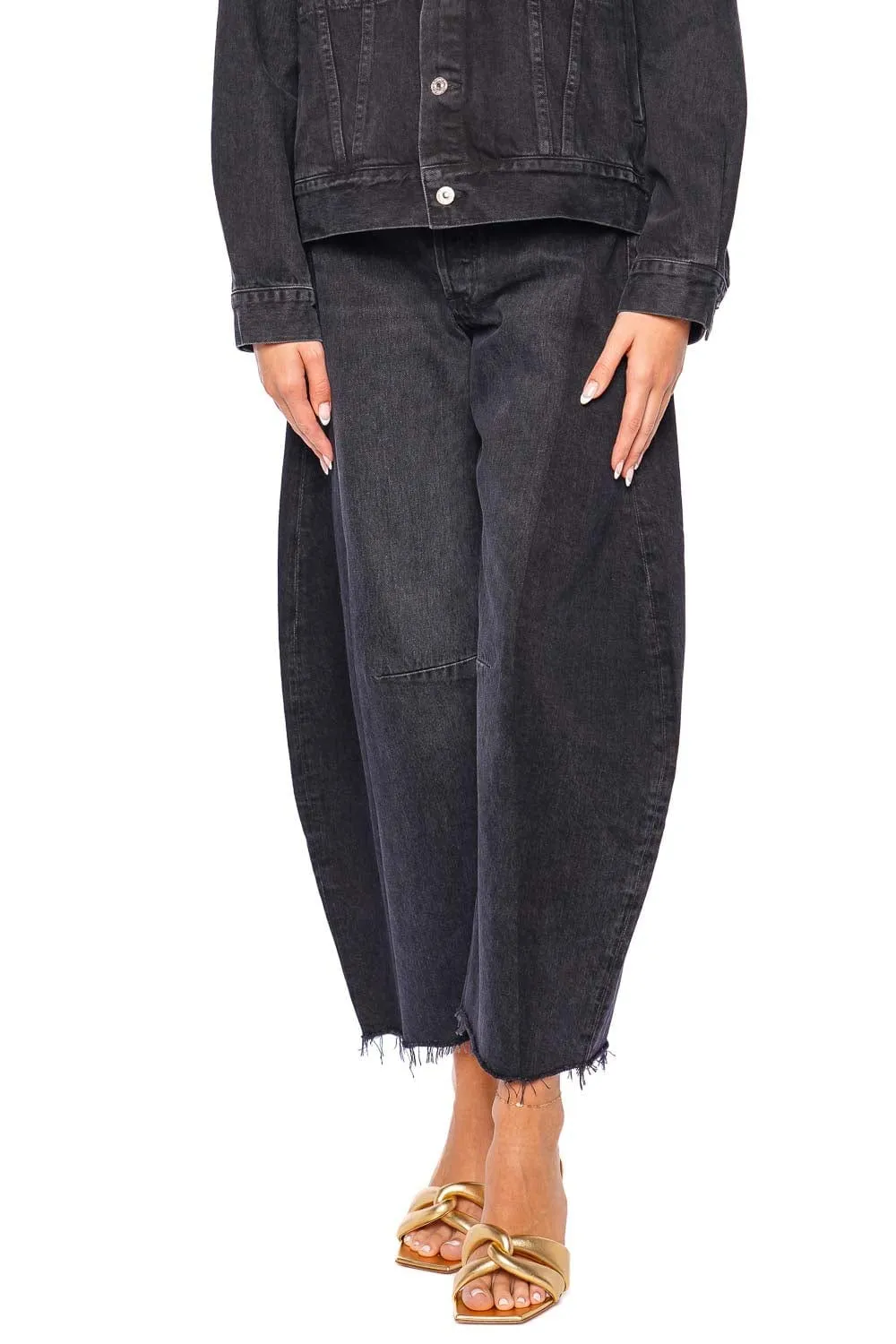 Pieced Horseshoe Stout Wide Leg Jean