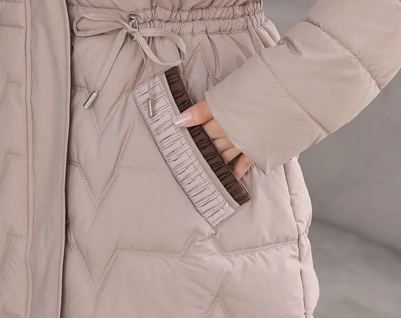 Quilted Women's Puffer Coat with Drawstring Waist and Hood