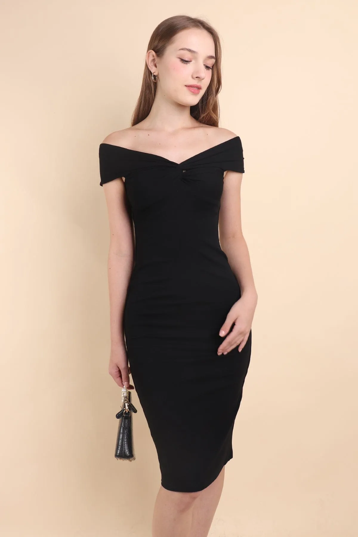 RAYE SWEETHEART TWIST DRESS IN BLACK