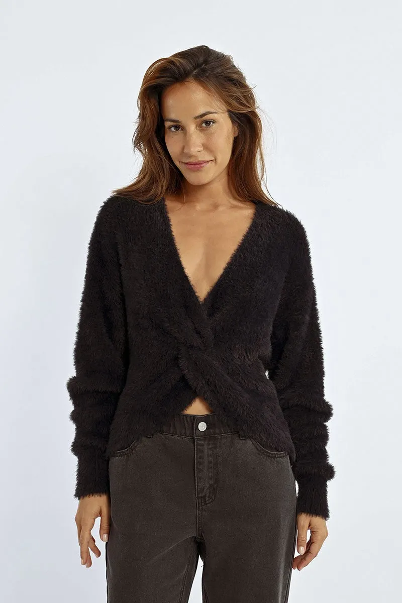 SOFT, BACKLESS SWEATER