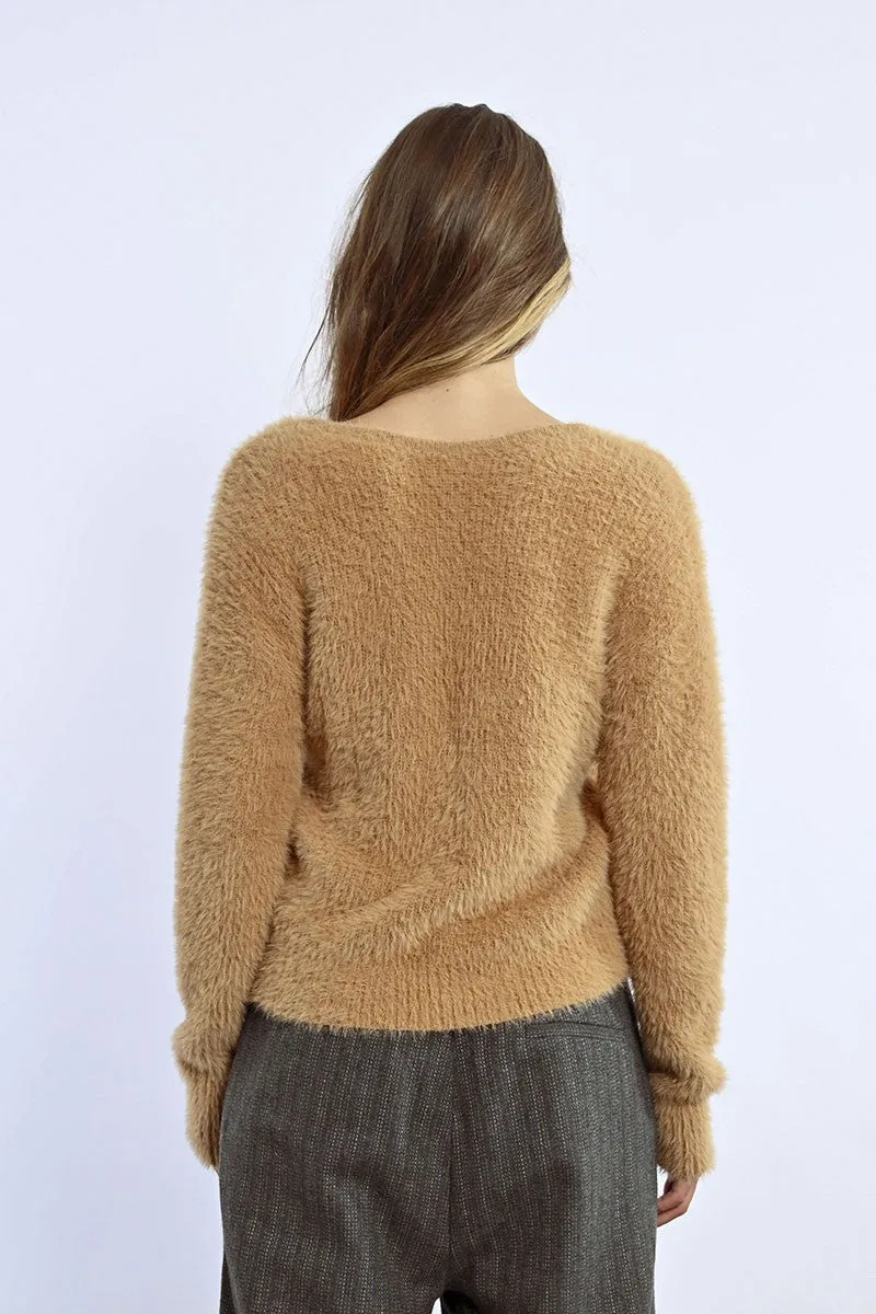 SOFT, BACKLESS SWEATER