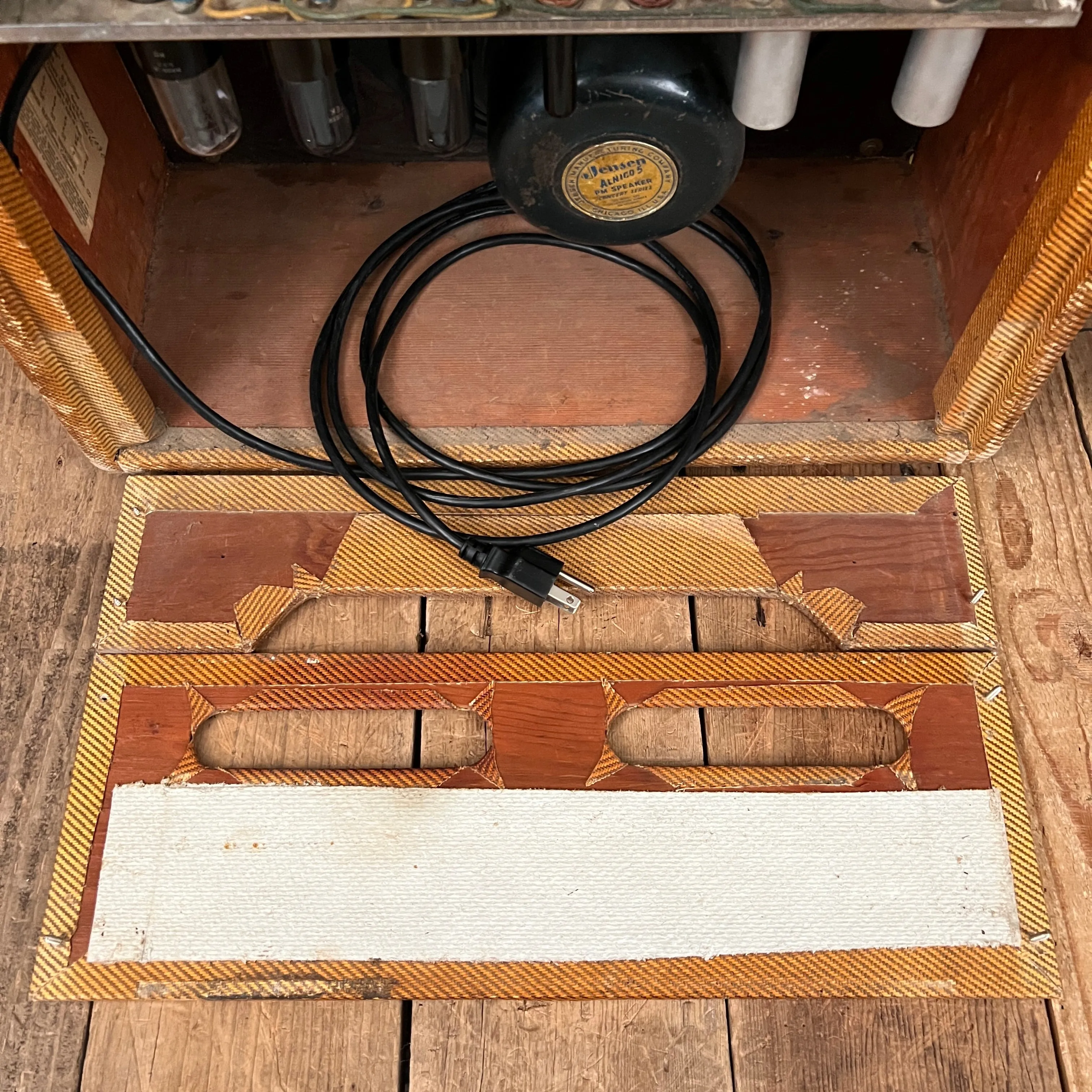 SOLD - Fender Deluxe Tweed 5E3 Small Box 1955