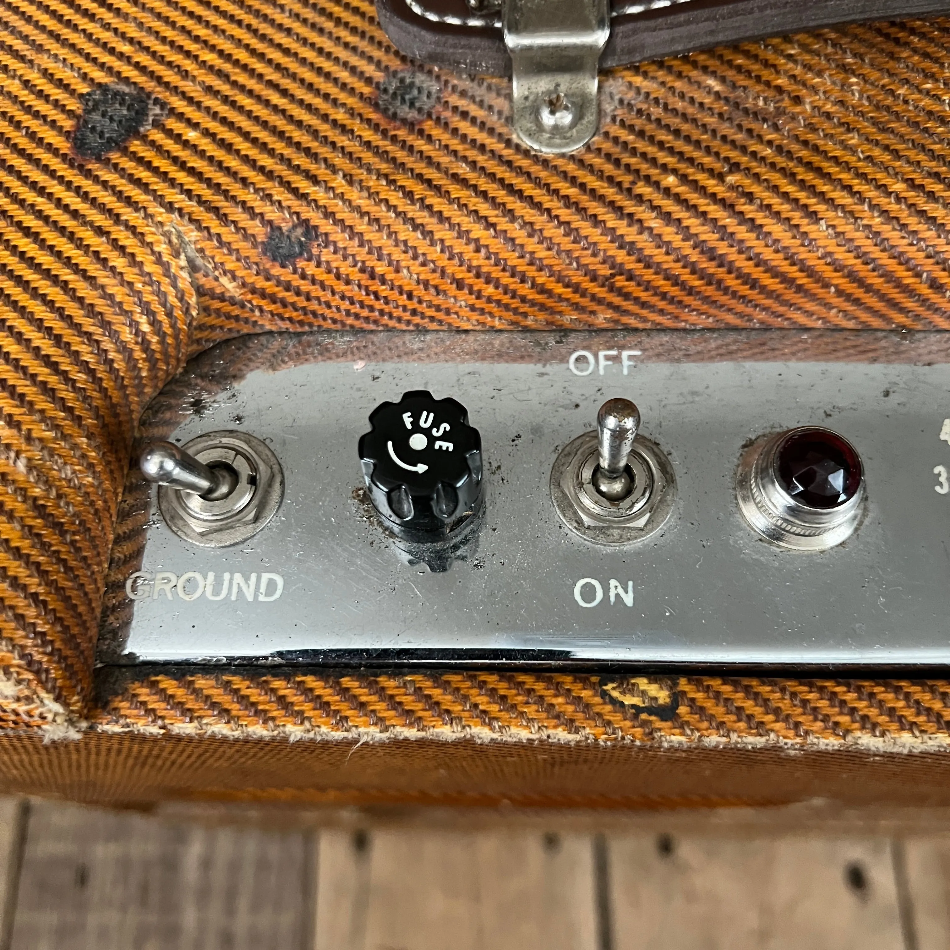 SOLD - Fender Deluxe Tweed 5E3 Small Box 1955