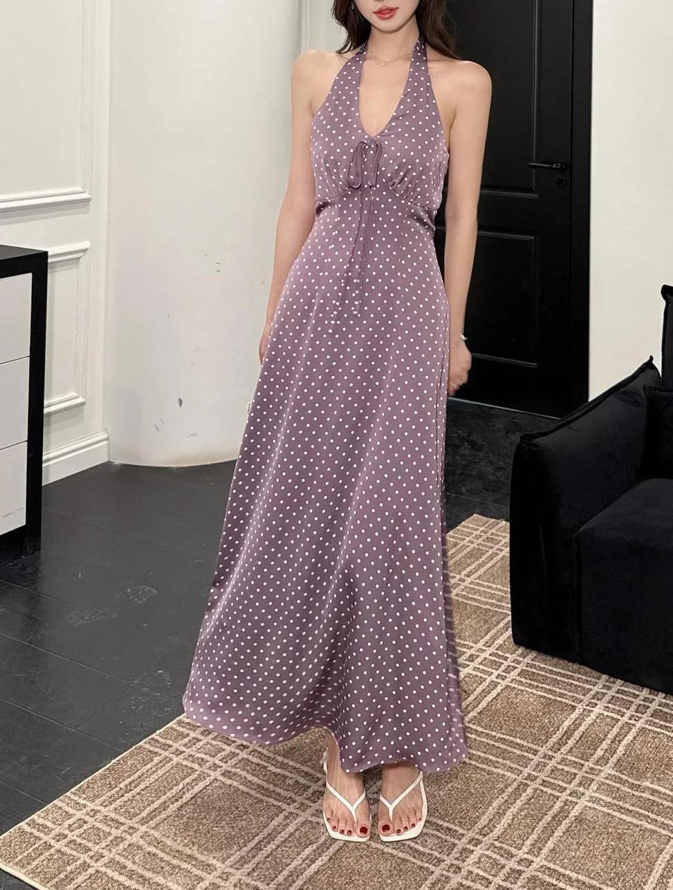 Stylish Women's Halterneck Dress in Floral Print for Your Holiday