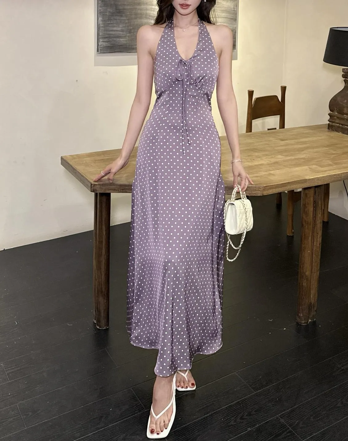 Stylish Women's Halterneck Dress in Floral Print for Your Holiday