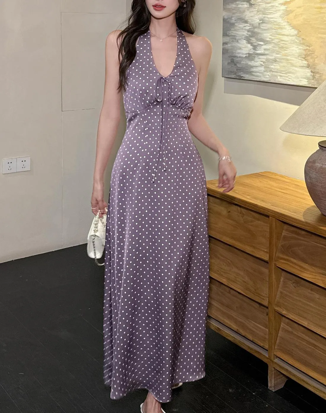 Stylish Women's Halterneck Dress in Floral Print for Your Holiday