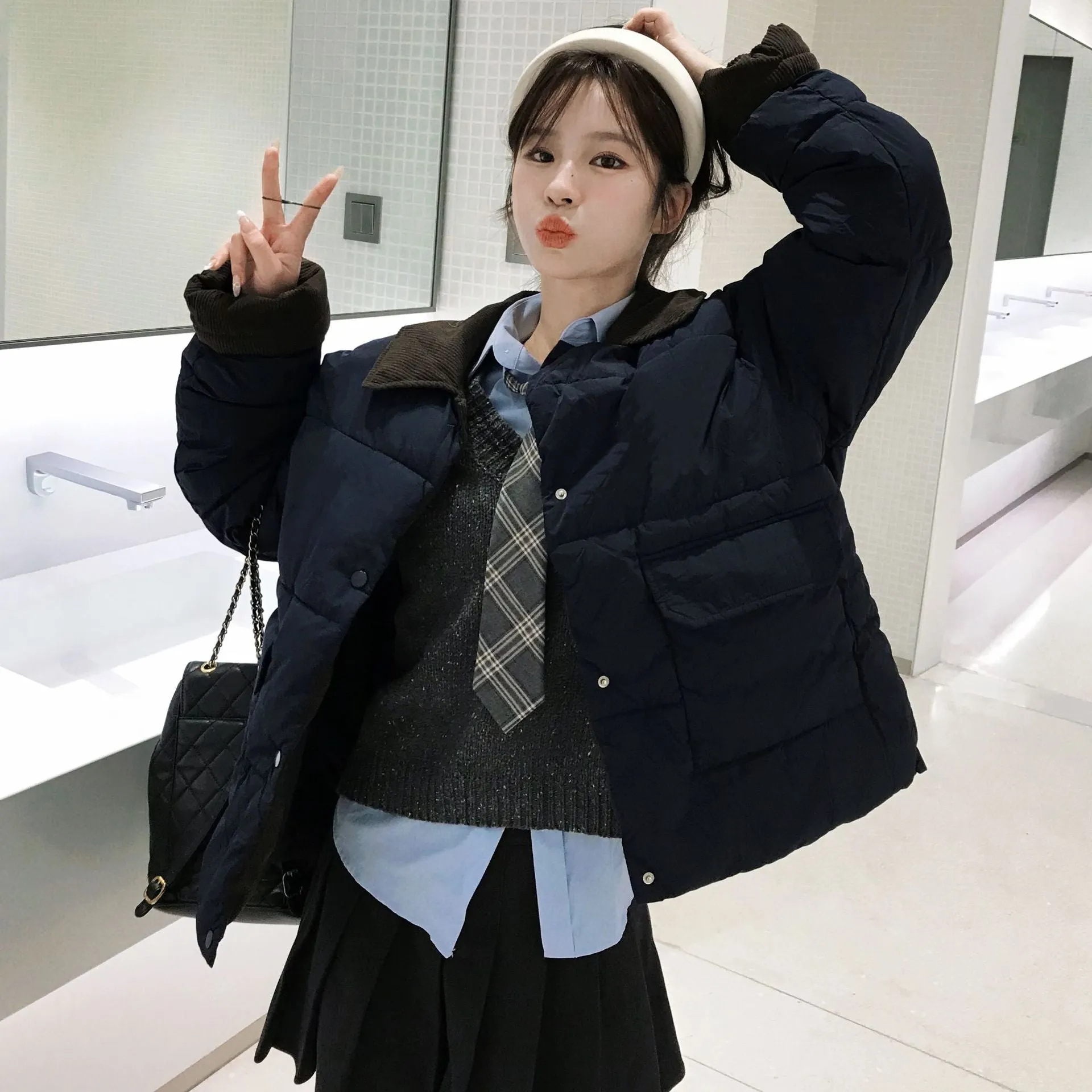 Stylish Women's Quilted Puffer Jacket in Patchwork Design