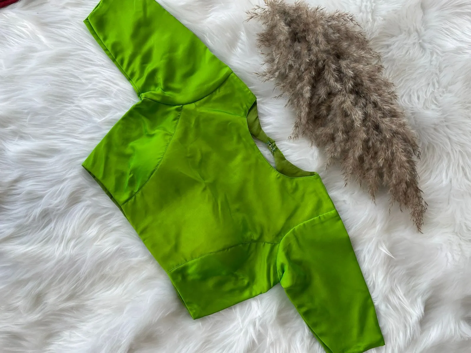 THE LAWN BLOUSE