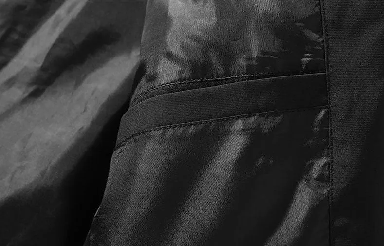Thickened and Water-resistant Puffer Jacket for Stylish Men's Wear
