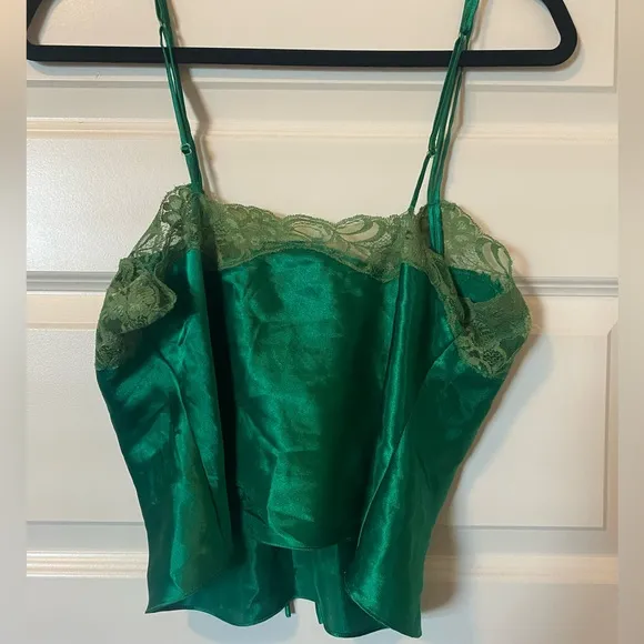 Vintage 1980s VS Gold Label Green Top