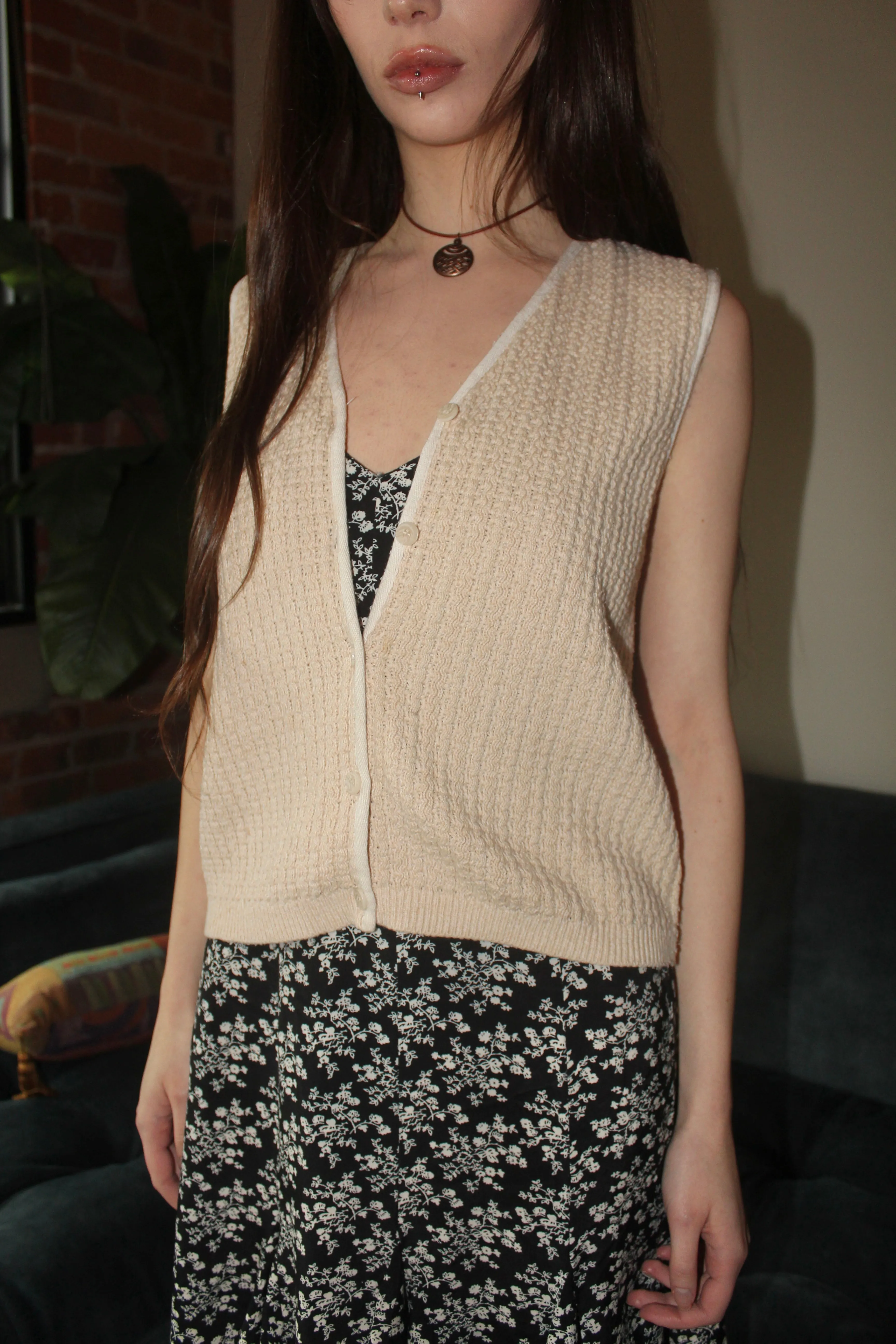 Vintage 90s Cream Knit Cropped Vest (S)
