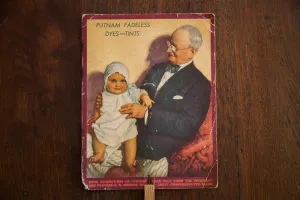 Vintage Advertising Fan Putnam Dyes