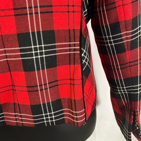 Vintage Pendleton Red &amp; Black Tartan Plaid Cropped Velvet Trim Wool Blazer