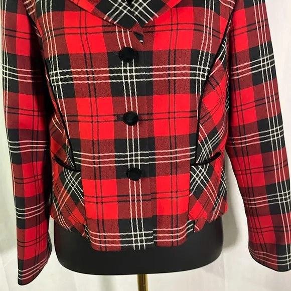 Vintage Pendleton Red &amp; Black Tartan Plaid Cropped Velvet Trim Wool Blazer
