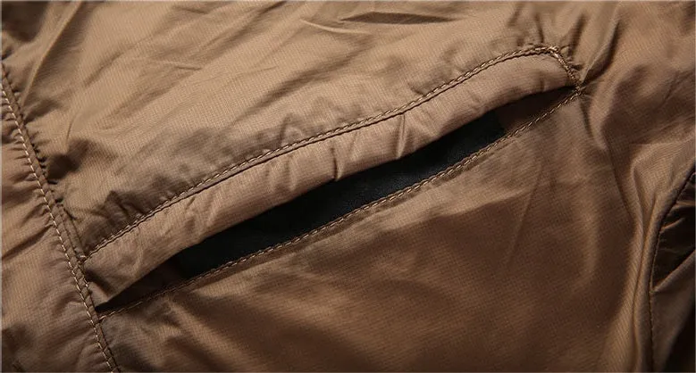 Water-resistant and Windproof Puffer Down Jacket for Men