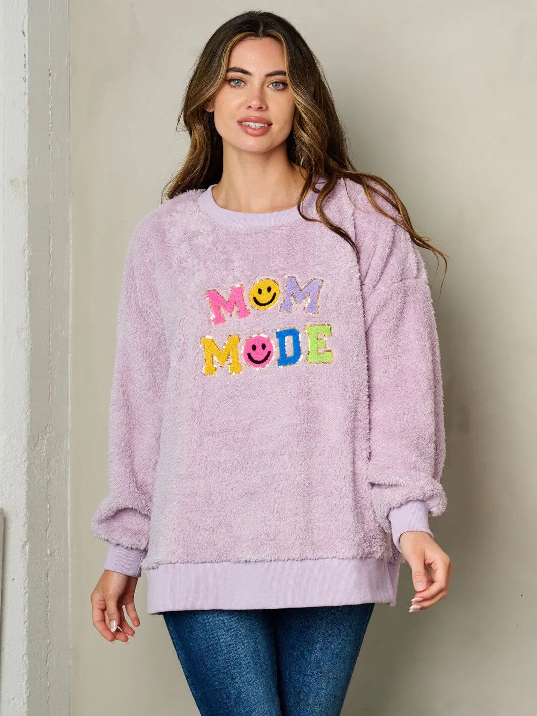 WOMEN'S LONG SLEEVE FUZZY GRAPHIC SWEATER