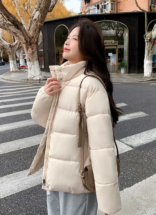 Women's Quilted Puffer Jacket with In-Seam Pockets for Warmth