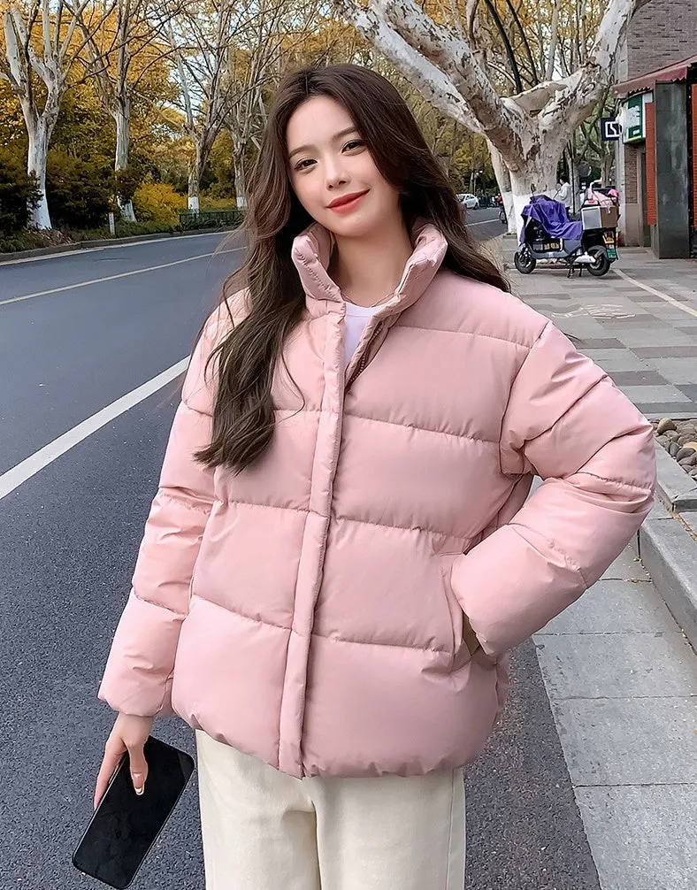 Women's Quilted Puffer Jacket with In-Seam Pockets for Warmth